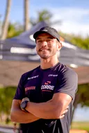 Douglas Alves, maratonista e personal trainer da CORRE