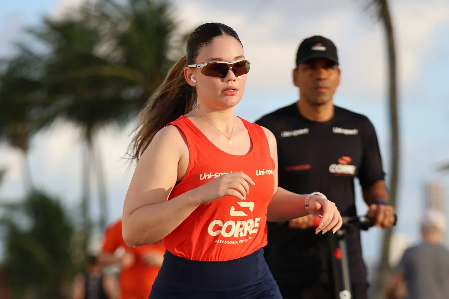 Aluna da CORRE em treino na Orla de Cabo Branco, em João Pessoa